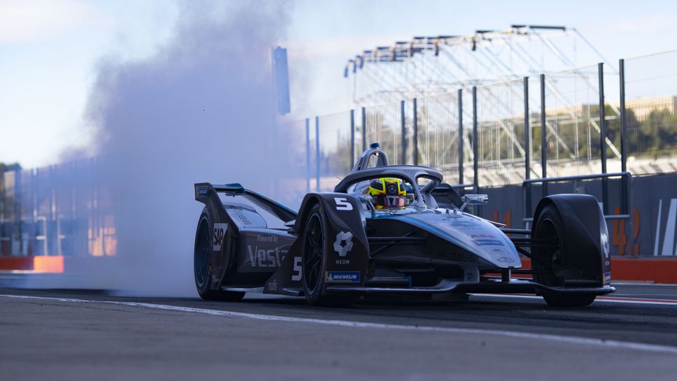 Щофел Вандоорн спечели първата квалификация за новия сезон във Формула Е