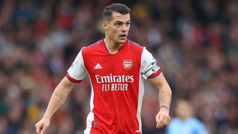  Моуриньо се надява да отмъкне Джака в последния миг 