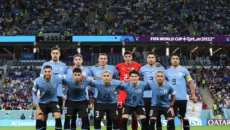ФИФА наказа четирима футболисти на Уругвай