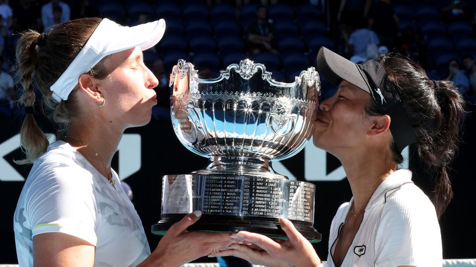 Мертенс и Сие вдигнаха титлата на Australian Open