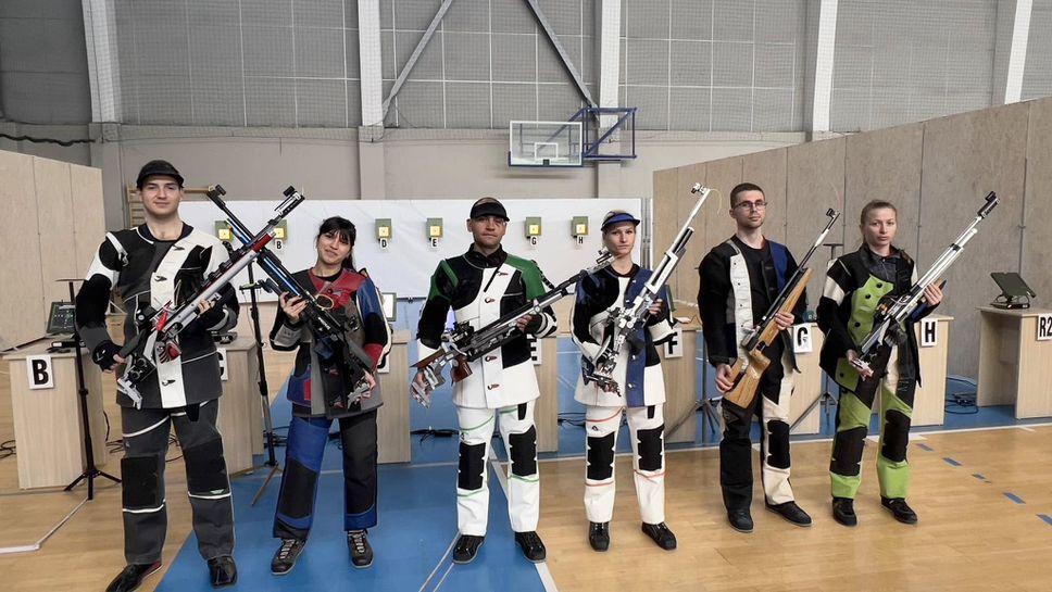 Таня и Антон Ризови станаха шампиони на пушка