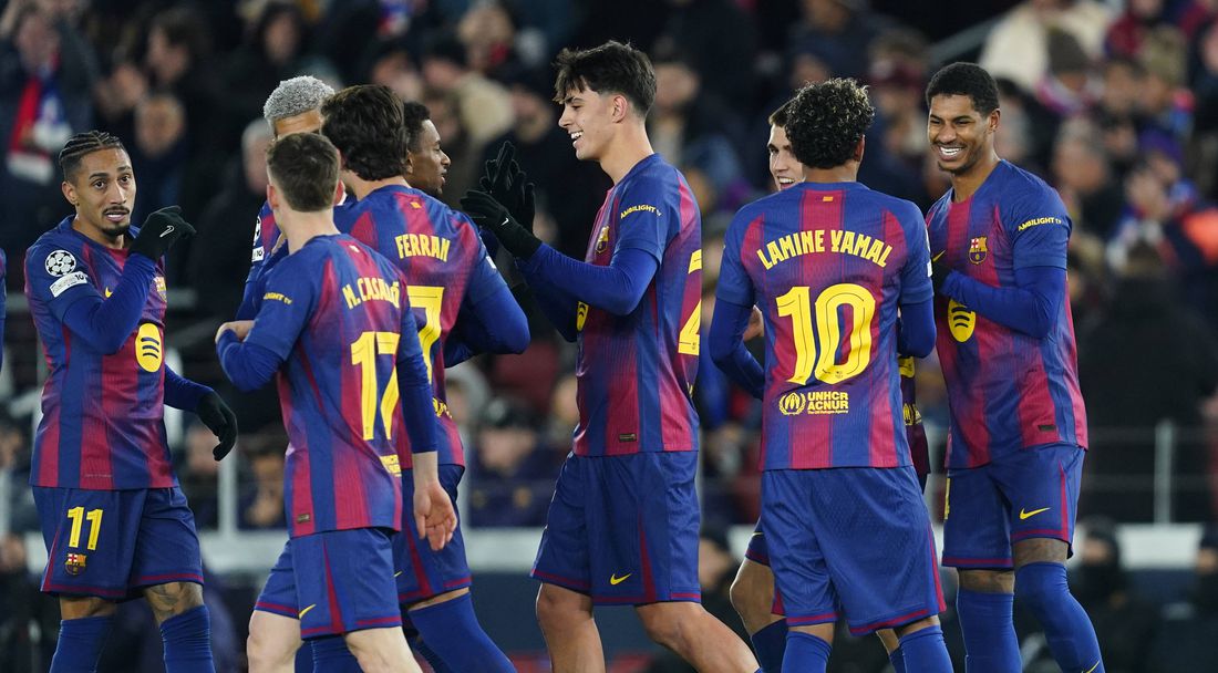 Барселона се измъкна от преизподнята и се класира за осминафиналите след зрелищен обрат