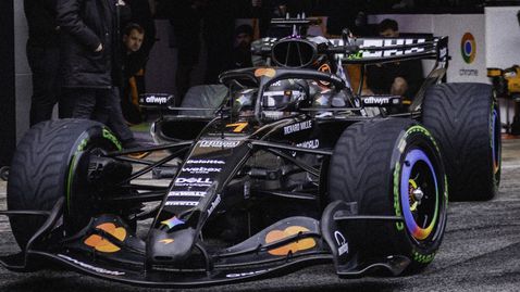 Ландо Норис дебютира с №1 на носа на колата си