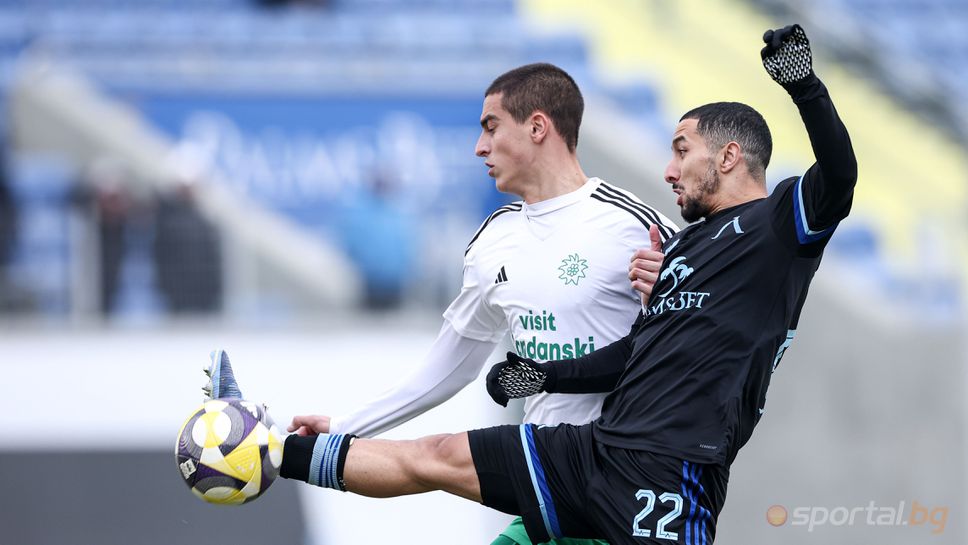 Левски 0:0 Вихрен, начало на мача