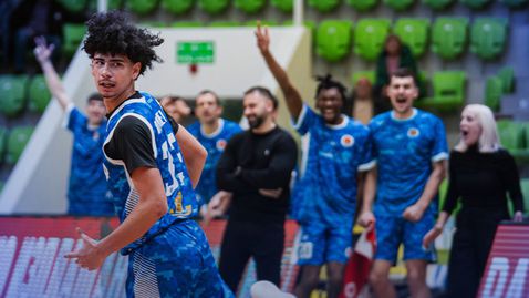 Академик се разправи с Ботев Враца през второто полувреме и влезе във Финалната осмица