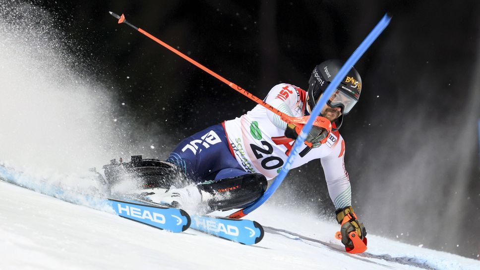 Алберт Попов завърши на 18 о място в нощния слалом