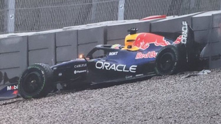 Вчера Исак Хаджар записа първата си катастрофа като пилот на