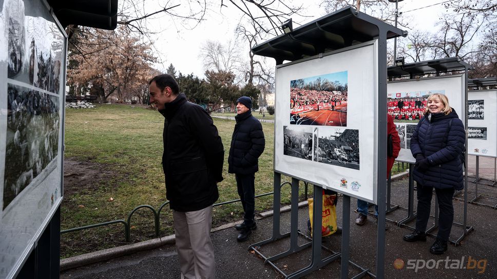 Открита беше фотоизложба проследяваща историята на Димитър Пенев – от