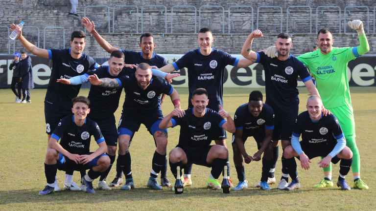 Един от най популярните бургаски футболисти Емил Тодоров Зелето отново