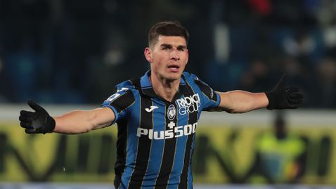  Песина описа за връзките сред съветски и украински национали в състава на Аталанта след началото на войната 