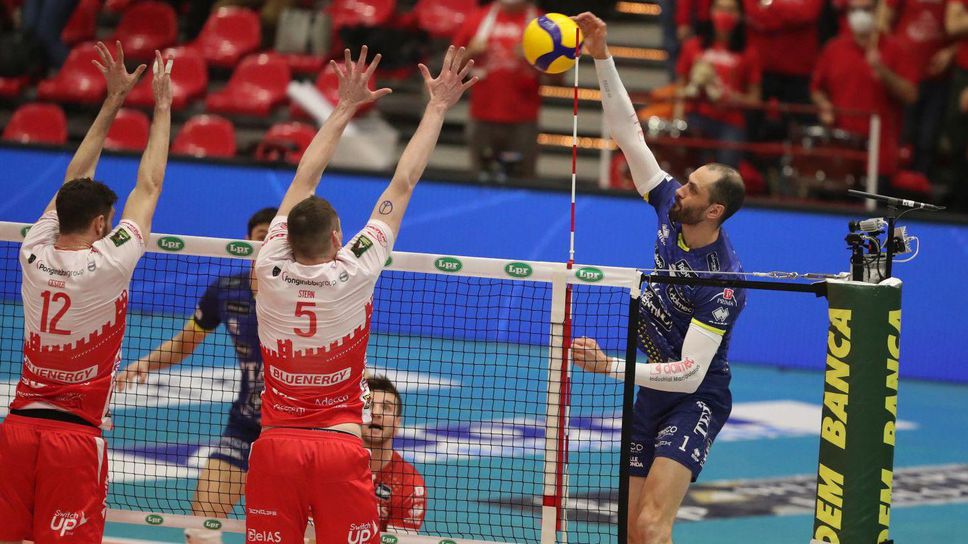 Матей Казийски и Тренто с 15-а победа в Италия 🏐