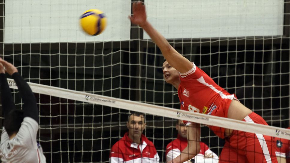 Радослав Парапунов с 31 точки! Войводина с драматична победа, финишира на второ място в редовния сезон