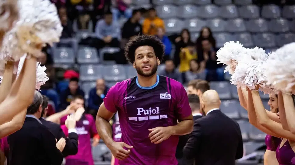 Черноморец посрещна още едно американско попълнение