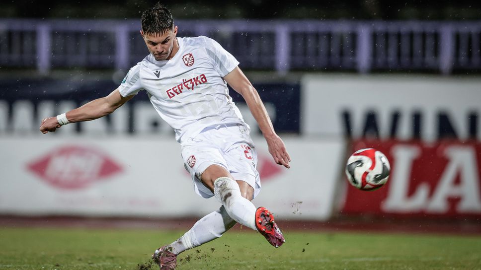 Фратрия разби "шоколадите" за първа пролетна победа