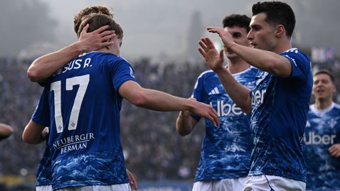 Лече подразни Комо с ранен гол, след което си изпати