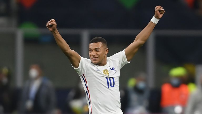  Килиан Мбапе е спортист от ново потомство, изясни юристът му 