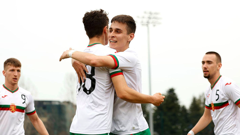  Юношите до 19 обърнаха Черна гора - Жабов воин 