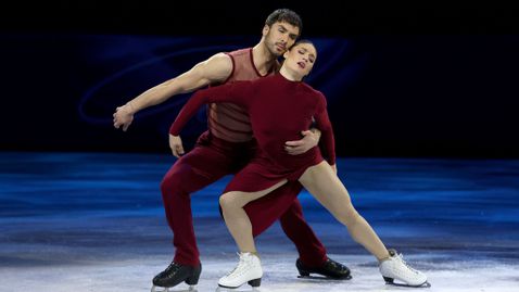 Олимпийските шампиони Фурние Бодри и Гийом Сизерон взеха титлата при танцовите двойки на Световното по фигурно пързаляне