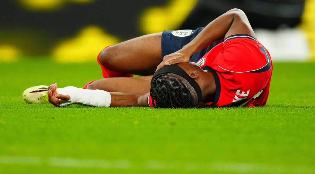 Нони Мадуеке е поредният играч на Арсенал с контузия