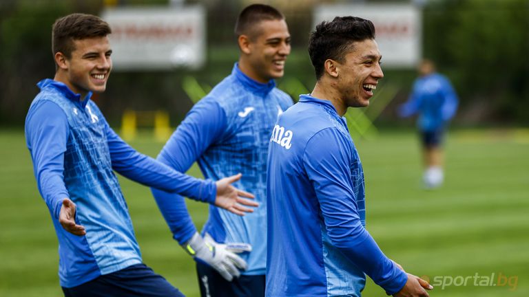 Всички играчи в проведоха редовното занимание преди гостуването на Черно
