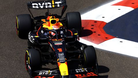  Верстапен оглави класирането в единствената подготовка в Баку 