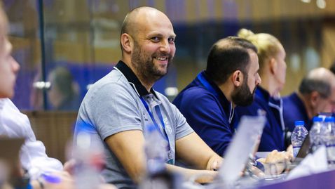 Българският делегат Михаил Башев и хандбала – любов по наследство