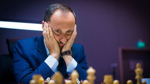 Топалов отпадна в първия кръг на супертурнира "WR Chess Masters Cup" в Лондон