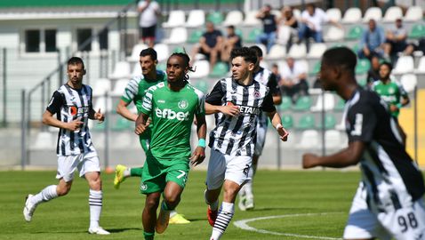 Балъков надхитри Любо Пенев в Пазарджик! Битката за оцеляване става жестока