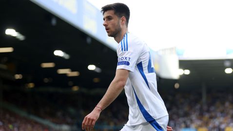 Груев със супер асистенция при нова мощна победа на Лийдс