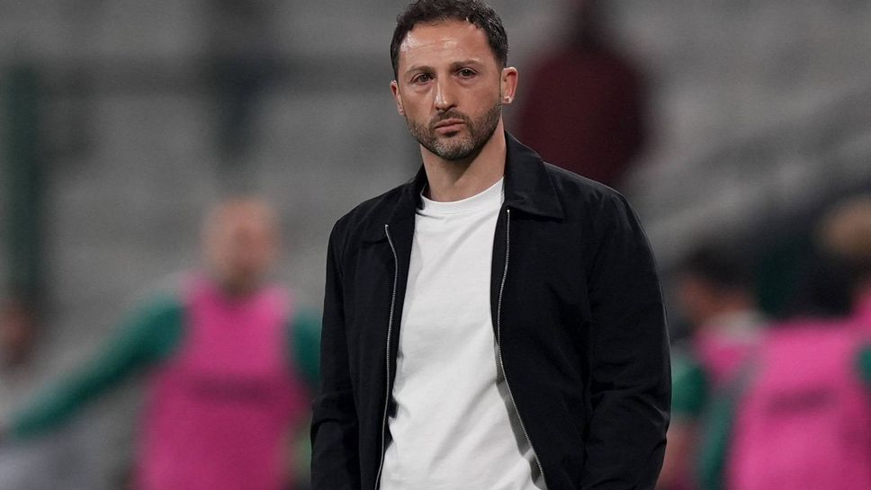 Фенербахче уволни треньора след тежкото поражение от Галатасарай