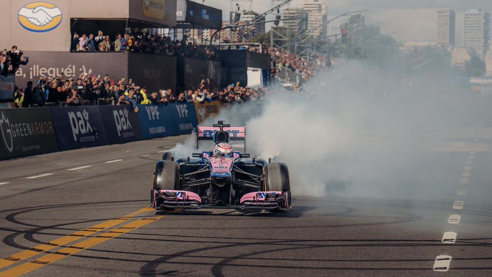 Франко Колапинто събра 600 хиляди на демо в Буенос Айрес