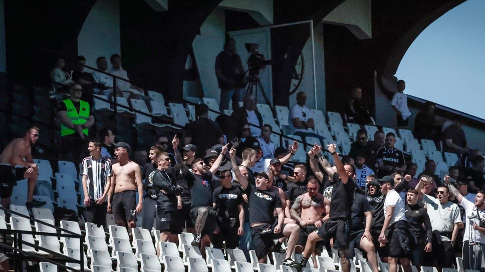 Фенове на "белите" с отговор до Венци Стефанов: Славизмът не е бизнес!