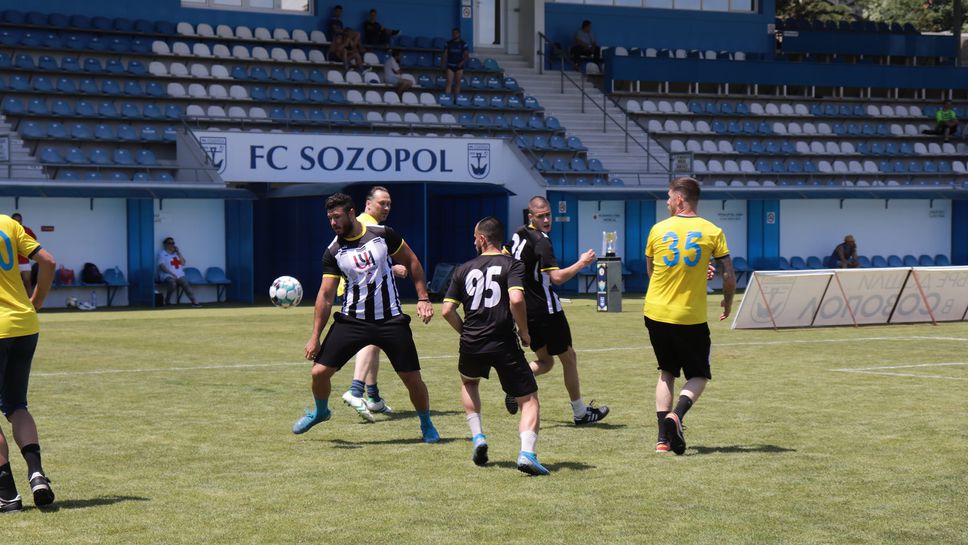Дъжд от голове в първия ден на турнира по минифутбол в Созопол