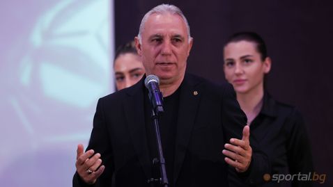 Христо Стоичков: Ще станем свидетели на нещо различно