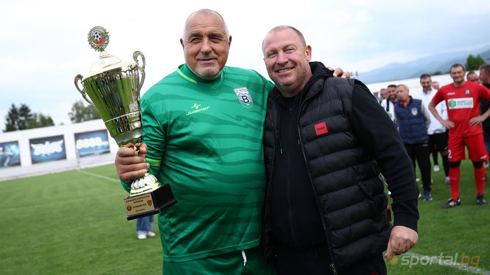 Лидерът на ПП ГЕРБ Бойко Борисов застана пред камерата на