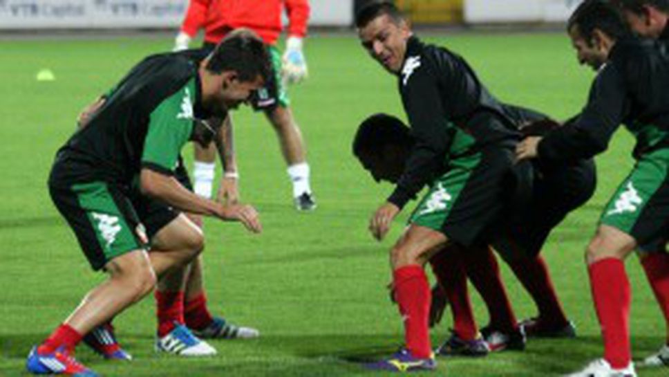 Националите тренират с борцови прийоми (видео)