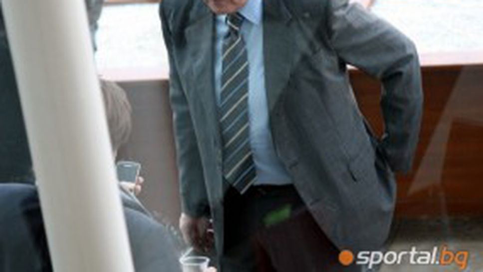 "Титан" организира спешна среща с футболистите