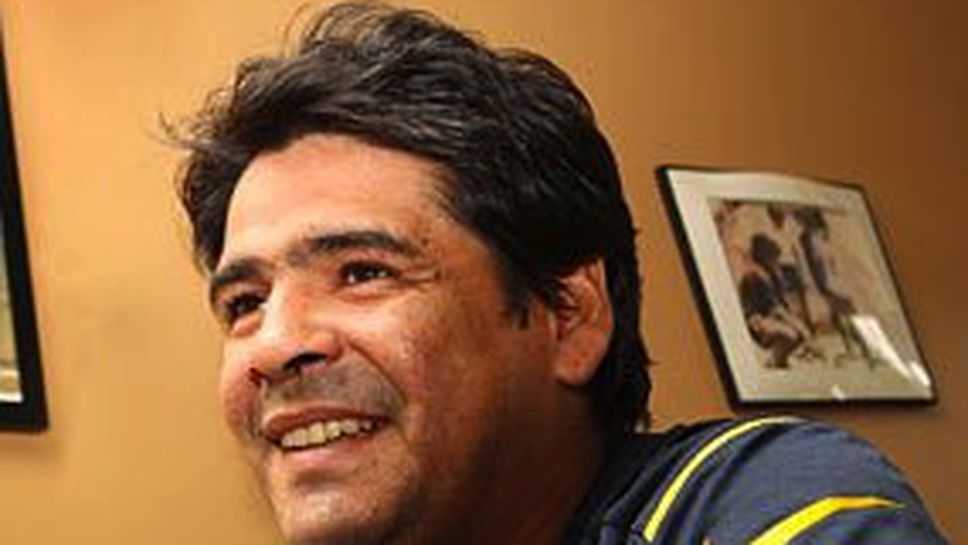 Братът на Марадона мечтае да води Наполи