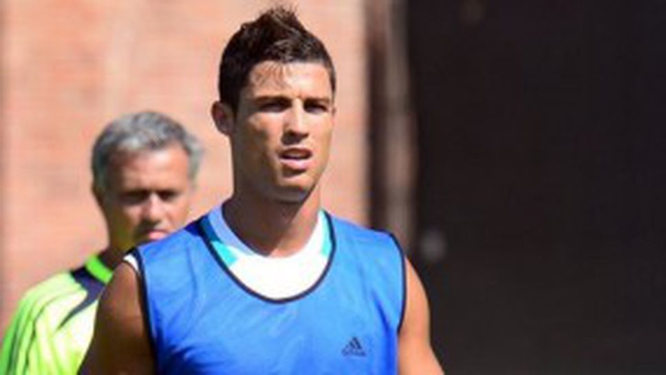 В Каталуня: Моуриньо унижил Кристиано