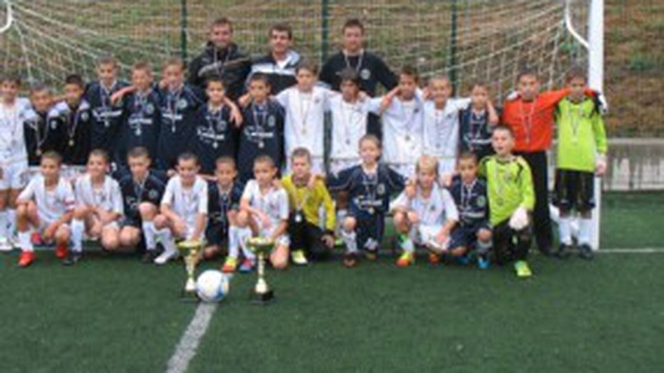 Децата на Славия спечелиха турнира в памет на Кано Коцев