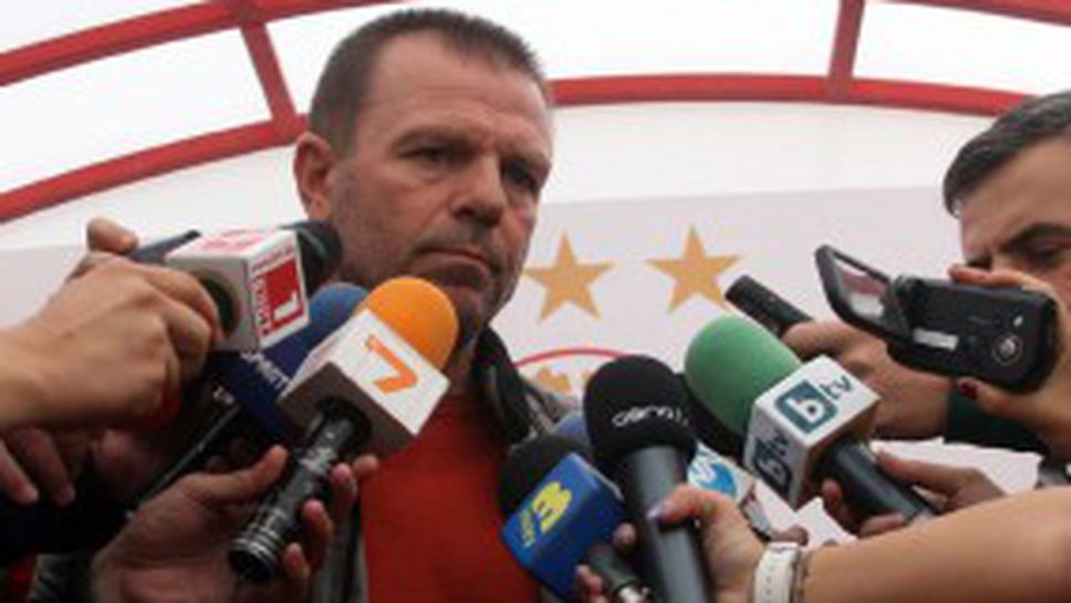 Стойчо: ЦСКА тръгва нагоре - отказах три оферти от чужбина (видео)