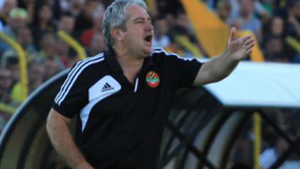 Ботев пробва играчи от Франция