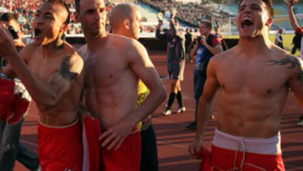 Вижте лудото парти в съблекалнята на ЦСКА (видео)