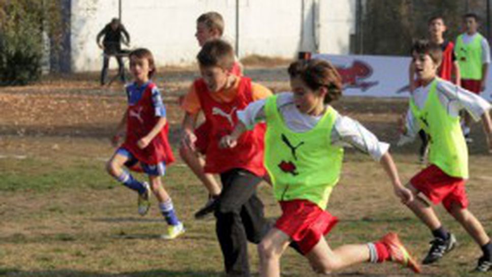 Отложиха турнира "Васил Левски"