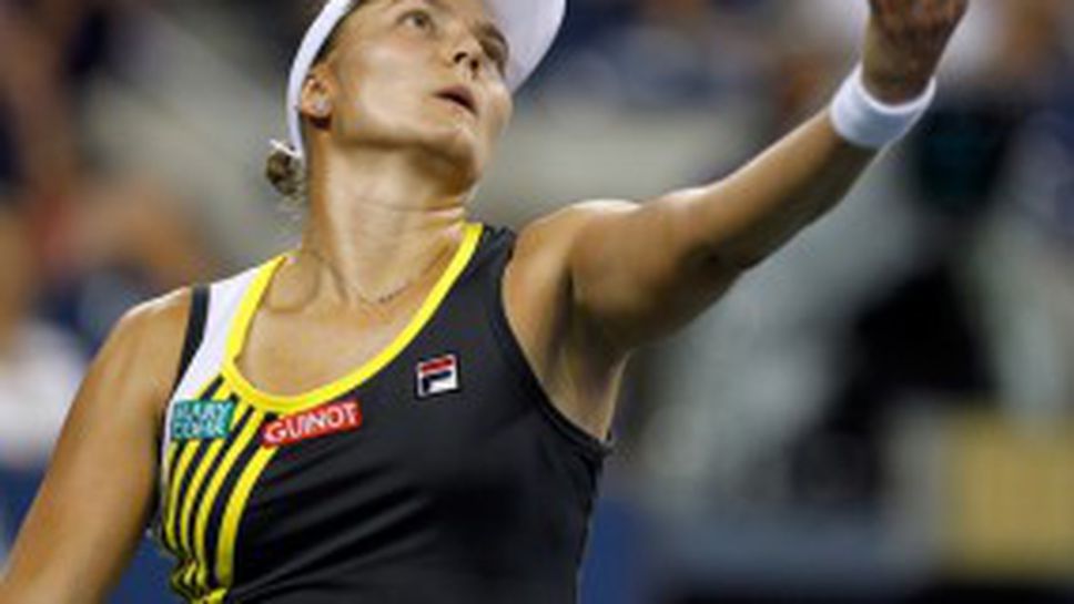 Надя Петрова нанесе нов удар на Чжън в Турнира на шампионките (видео)