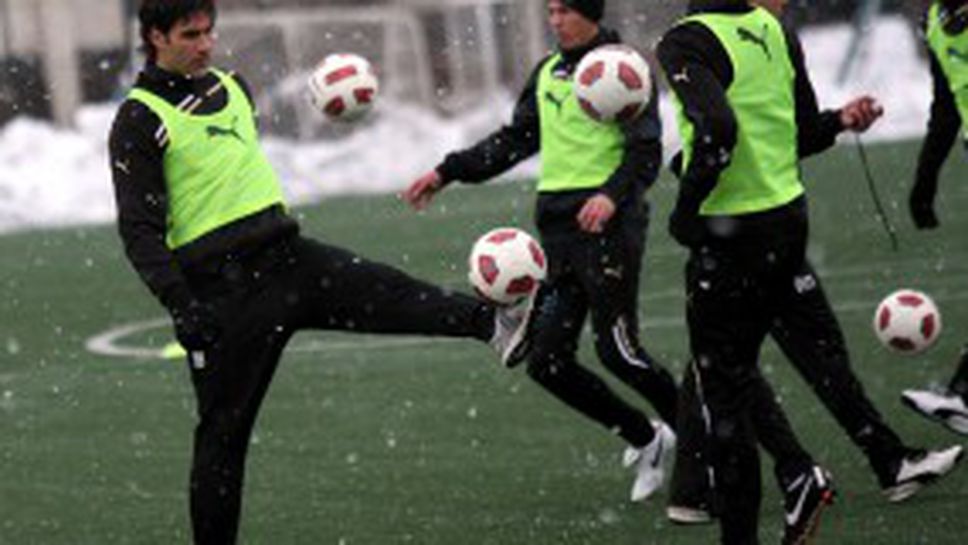 Живко Желев остава в Славия