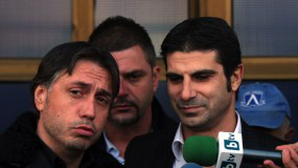 Тонев, Гонзо и Костов ходят да гледат играчи