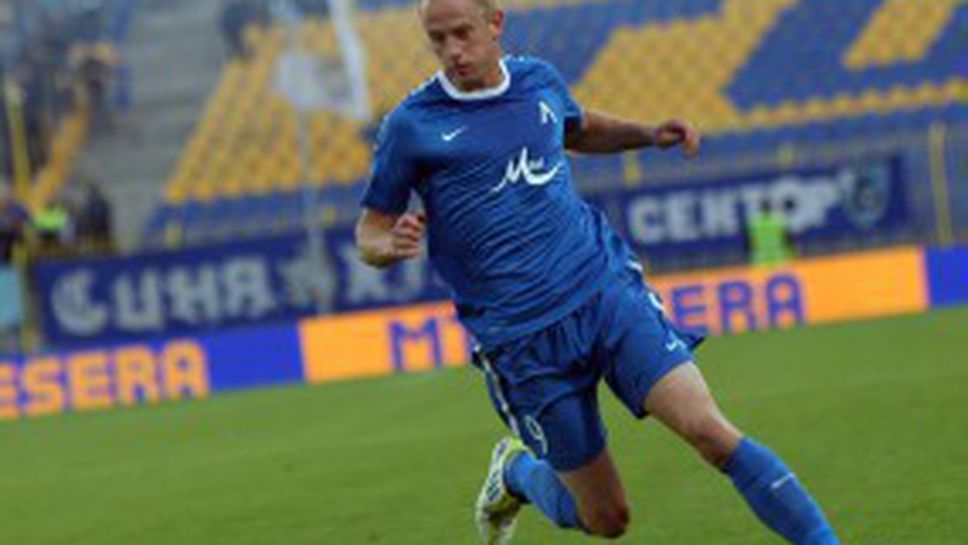 Селтик и Рейнджърс помагат за трансфера на Арш във ВВВ Венло