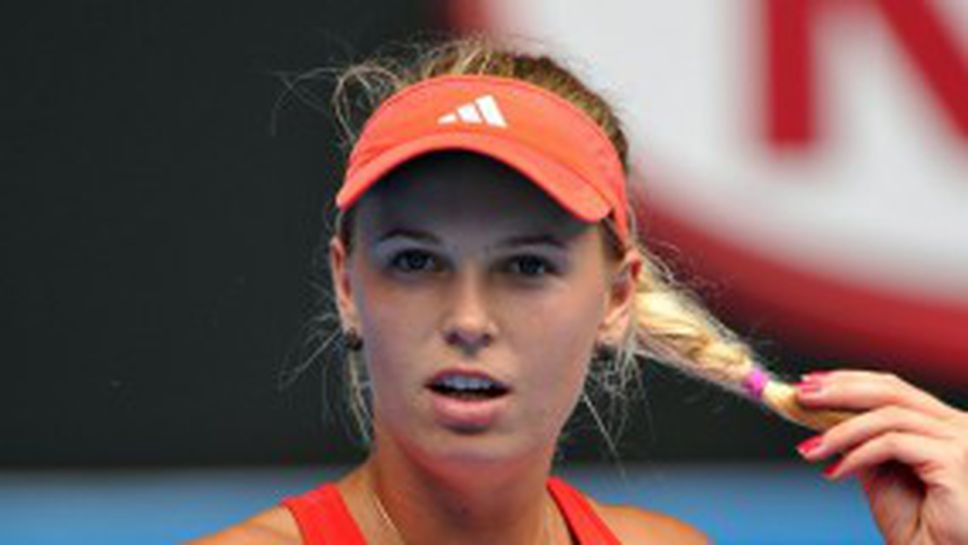 Вожняцки и Азаренка продължават без загубен сет в Мелбърн