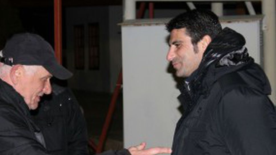 Бивши левскари спят до „сините”, двама от тях са автори на запомнящ се скандал